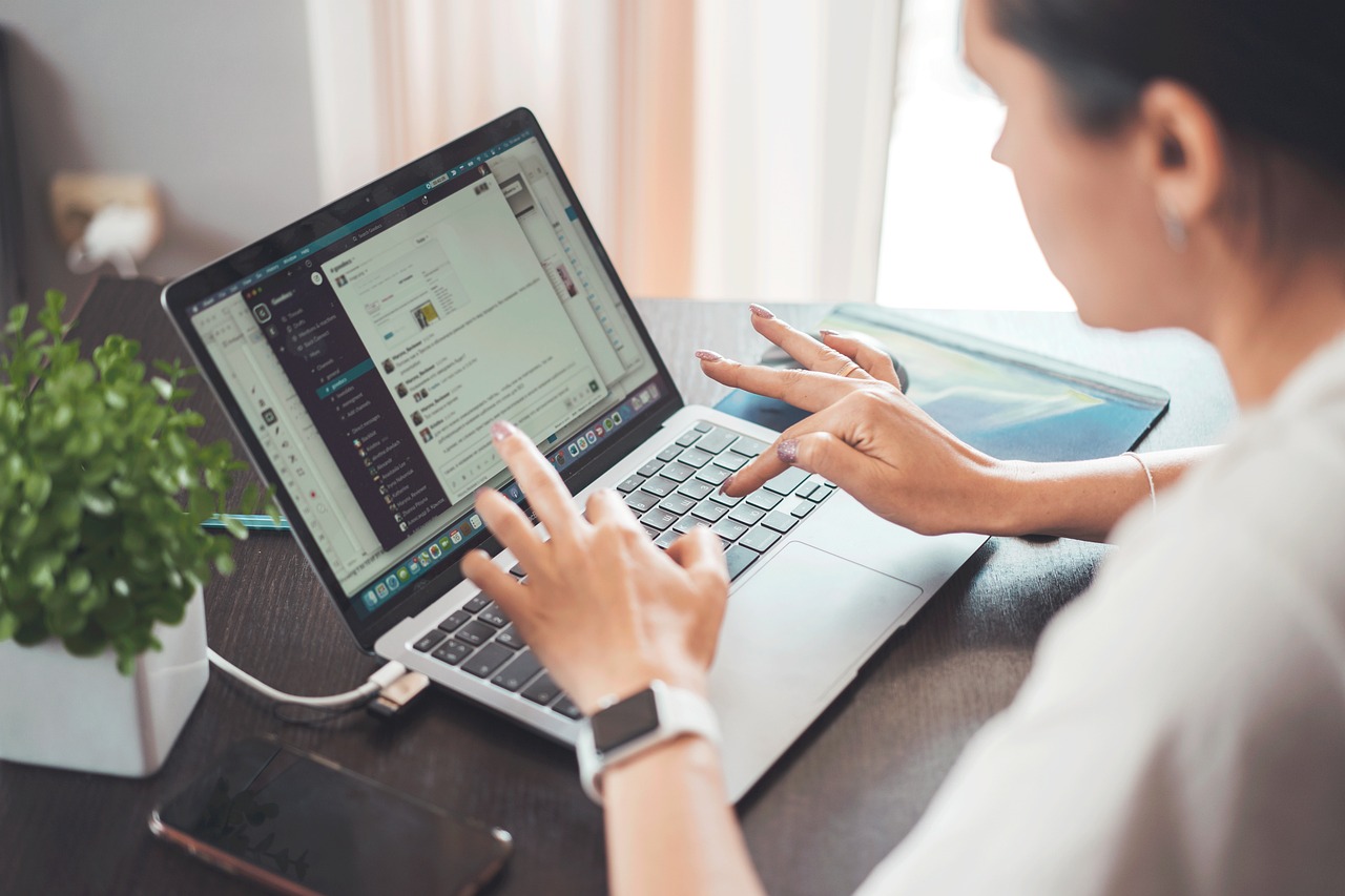 entdecken sie die vorteile von remote work: flexible arbeitsmodelle, bessere work-life-balance und effizientes arbeiten von überall. hier erfahren sie alles über homeoffice, digitale tools und tipps für produktives arbeiten im homeoffice.