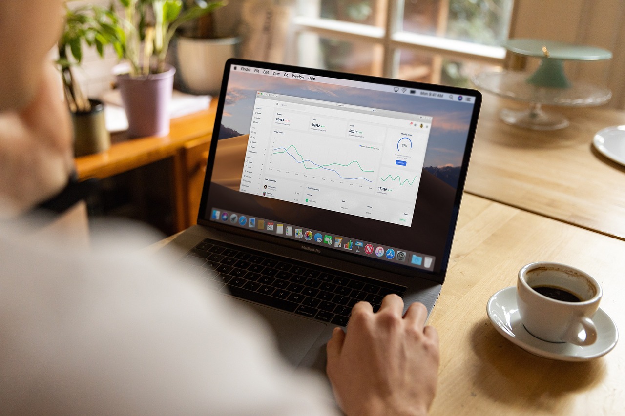 entdecken sie die vorteile der remote-arbeit: flexibilität, produktivität und work-life-balance. erfahren sie, wie sie erfolgreich von zu hause aus arbeiten können. tipps und tools für effizientes homeoffice.